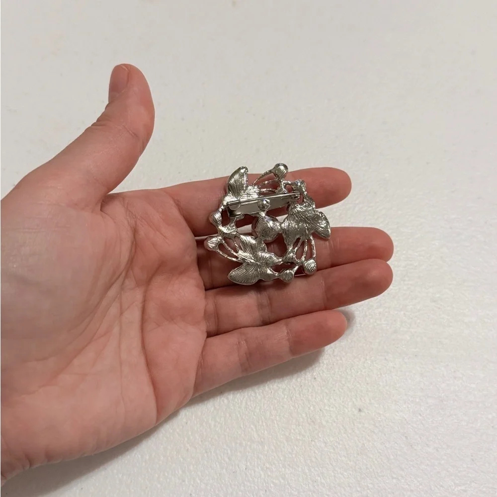 Cute Silver and Pearl Brooch